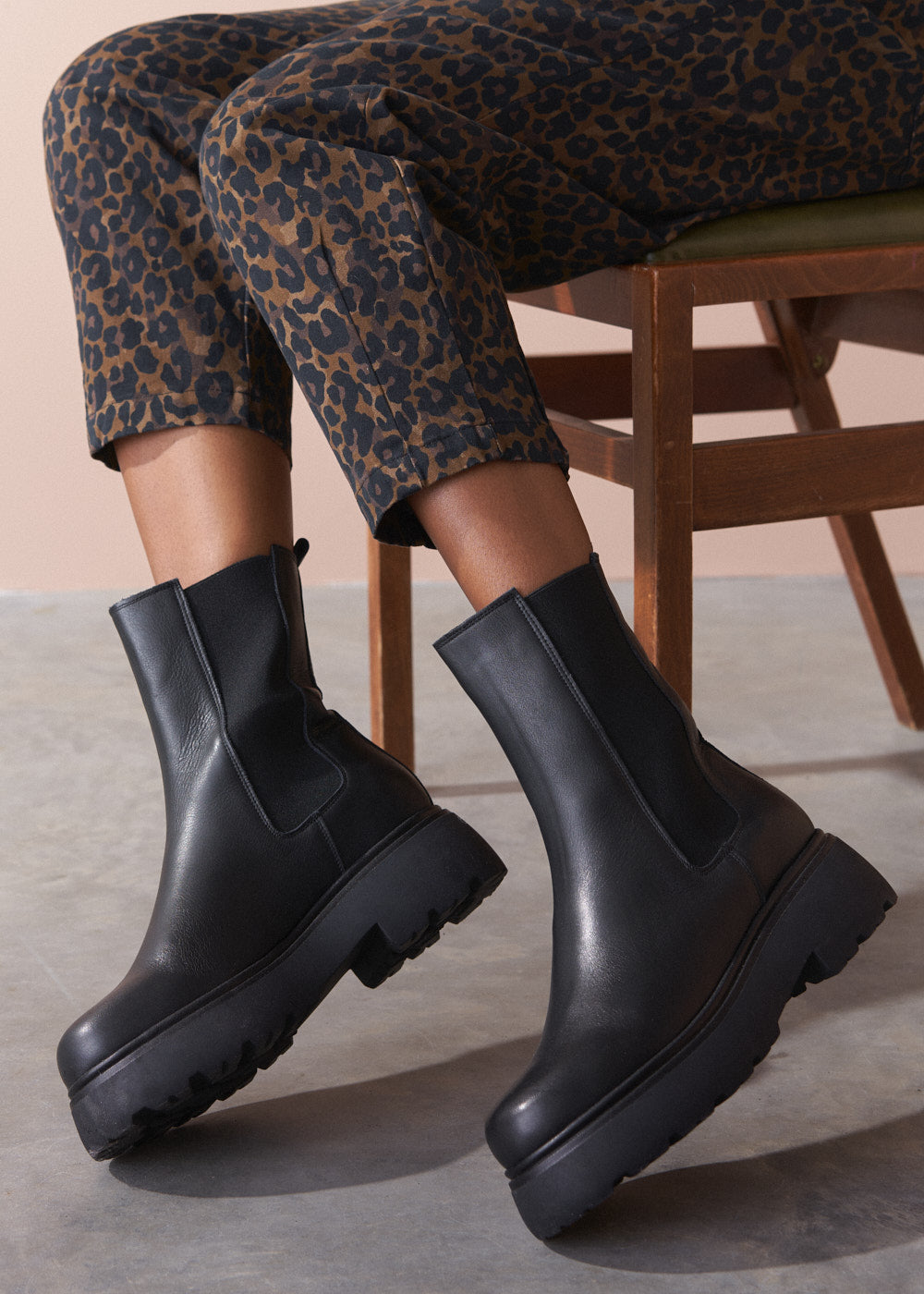 Chelsea Boots Black Platform Chunky Boots BOLT Chunky Chelsea