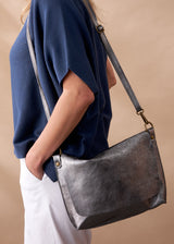 LARGE BUSBY LEATHER BAG - CHARCOAL