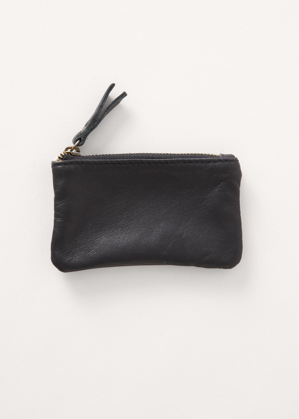 Simple black leather purse outlet