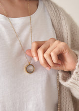 LEILA CRYSTAL NECKLACE - GREY