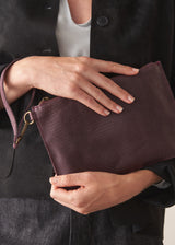 SELAH CLUTCH BAG - BORDEAUX