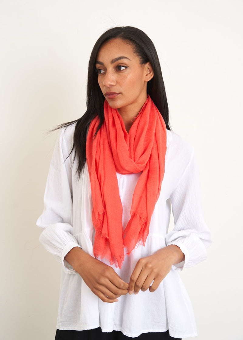 SYNTHIA SOFT SCARF - CORAL