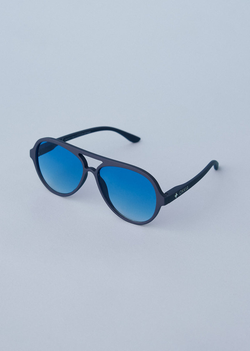 Oversized aviator sunglasses with blue frames