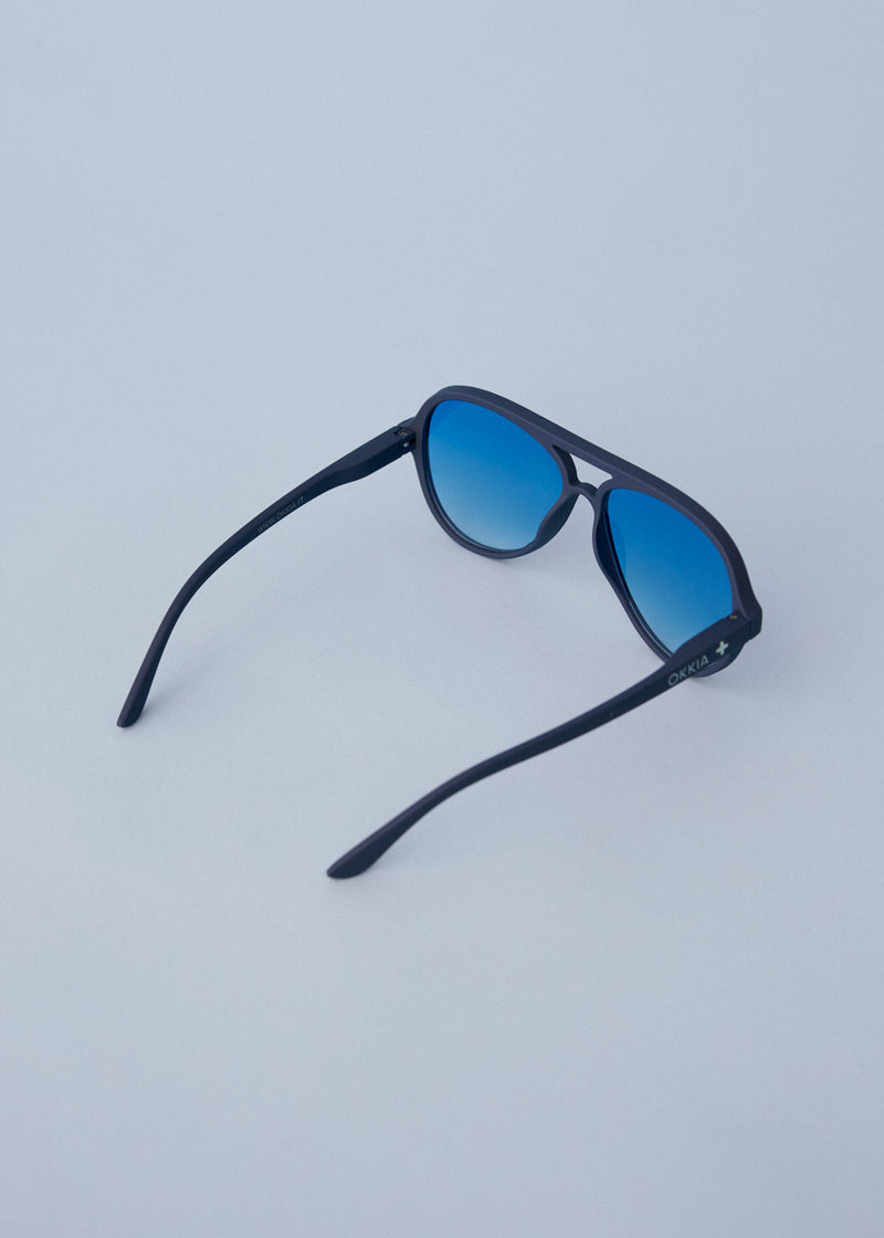 Oversized aviator sunglasses with blue frames