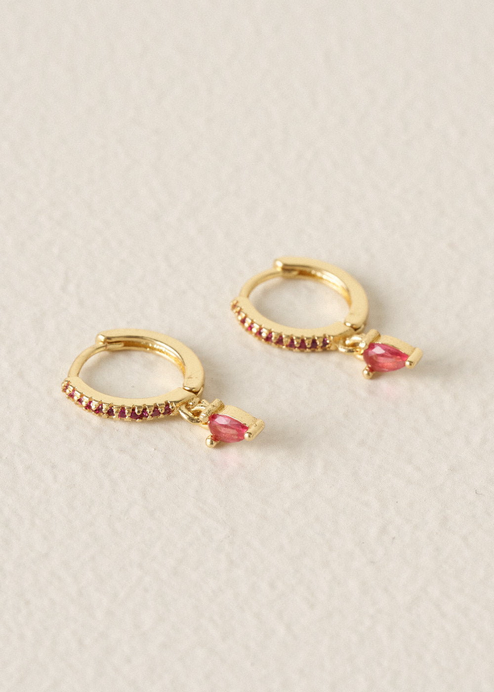 ALI DROP HOOP EARRINGS - RED