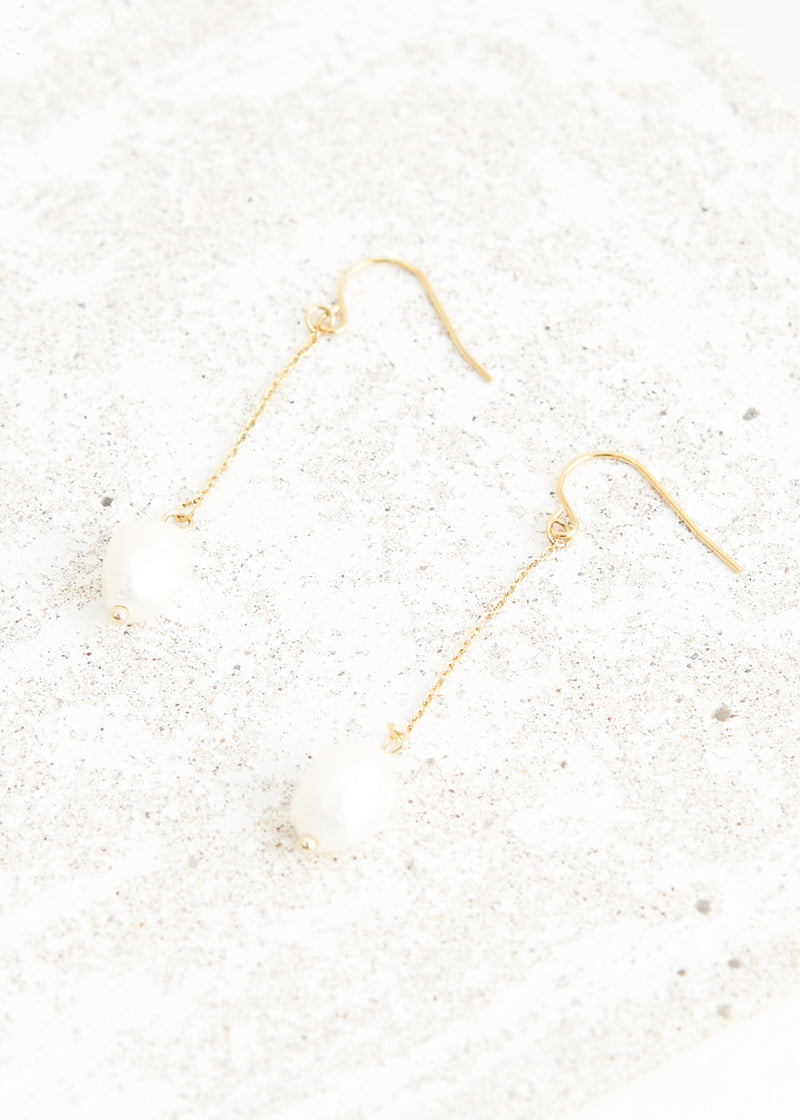 Pearl drop chain earrings