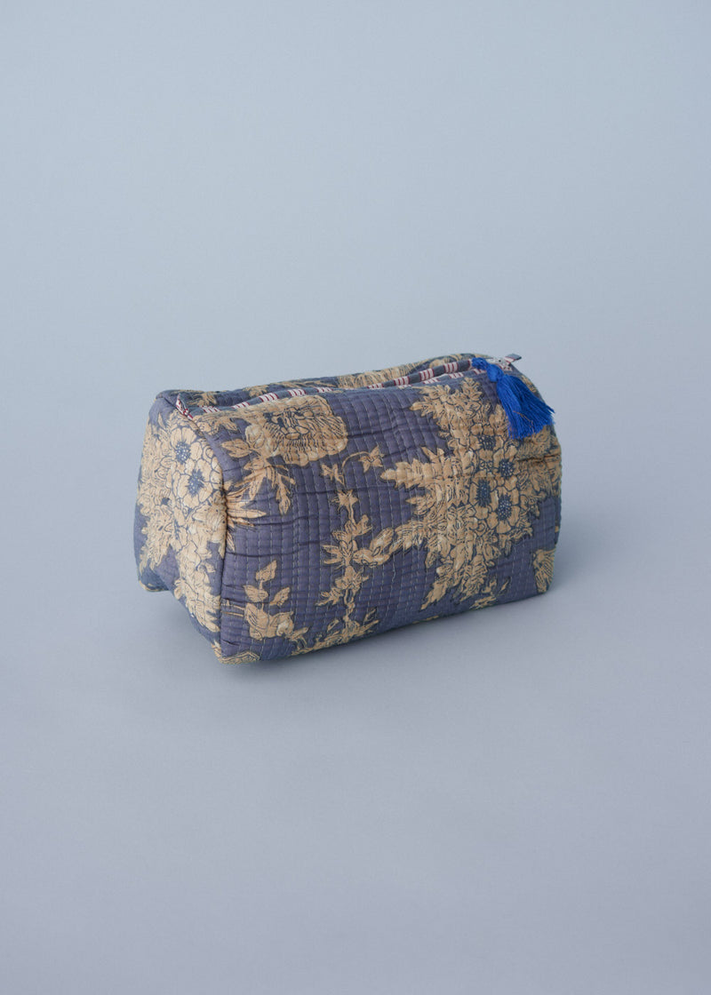 ANIKA WASH BAG - BLUE POSIE