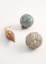 Turquoise bauble with silver flakes