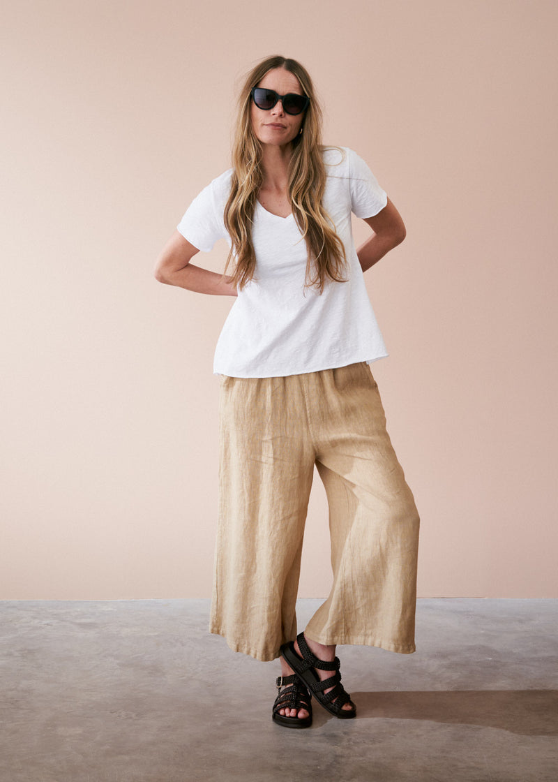 White v-neck cotton t-shirt