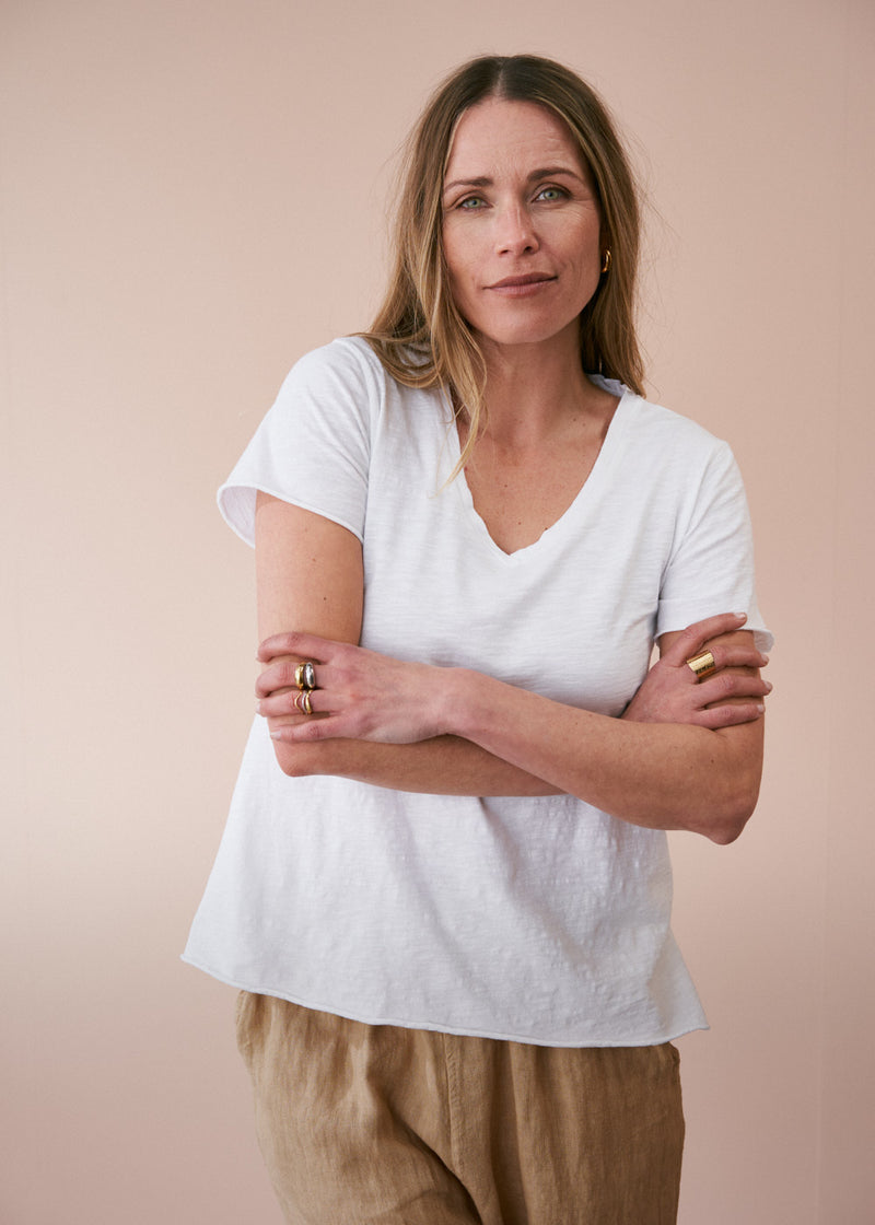 White v-neck cotton t-shirt