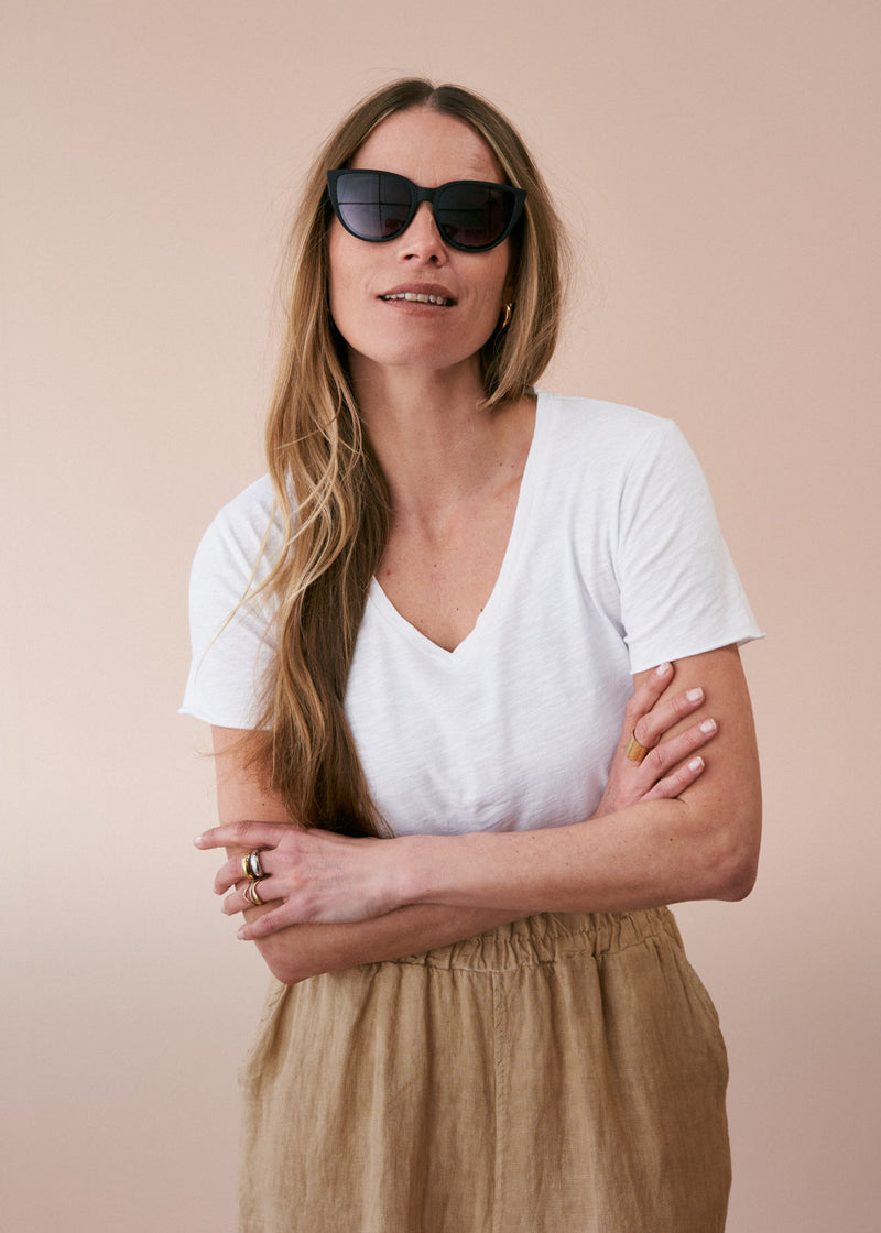 White v-neck cotton t-shirt