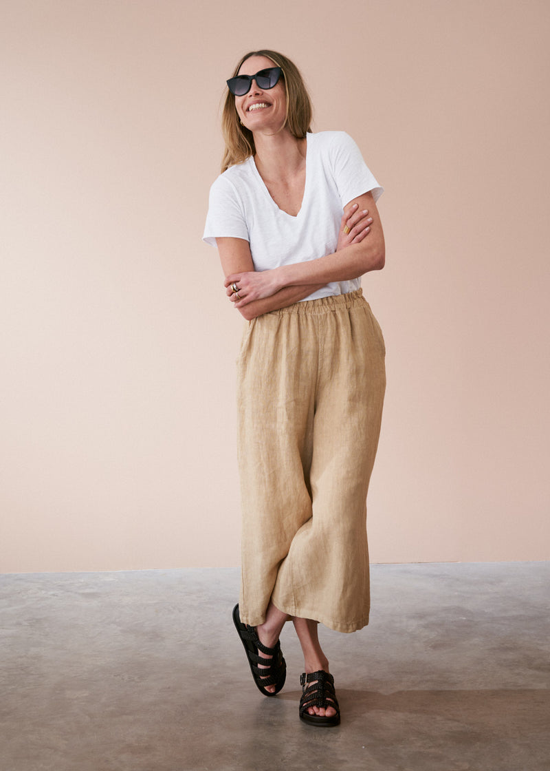 White v-neck cotton t-shirt