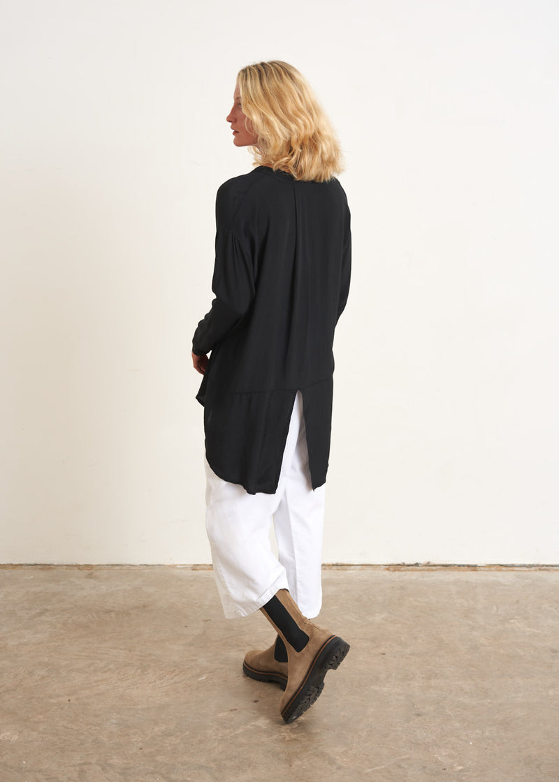 Black oversized shirt