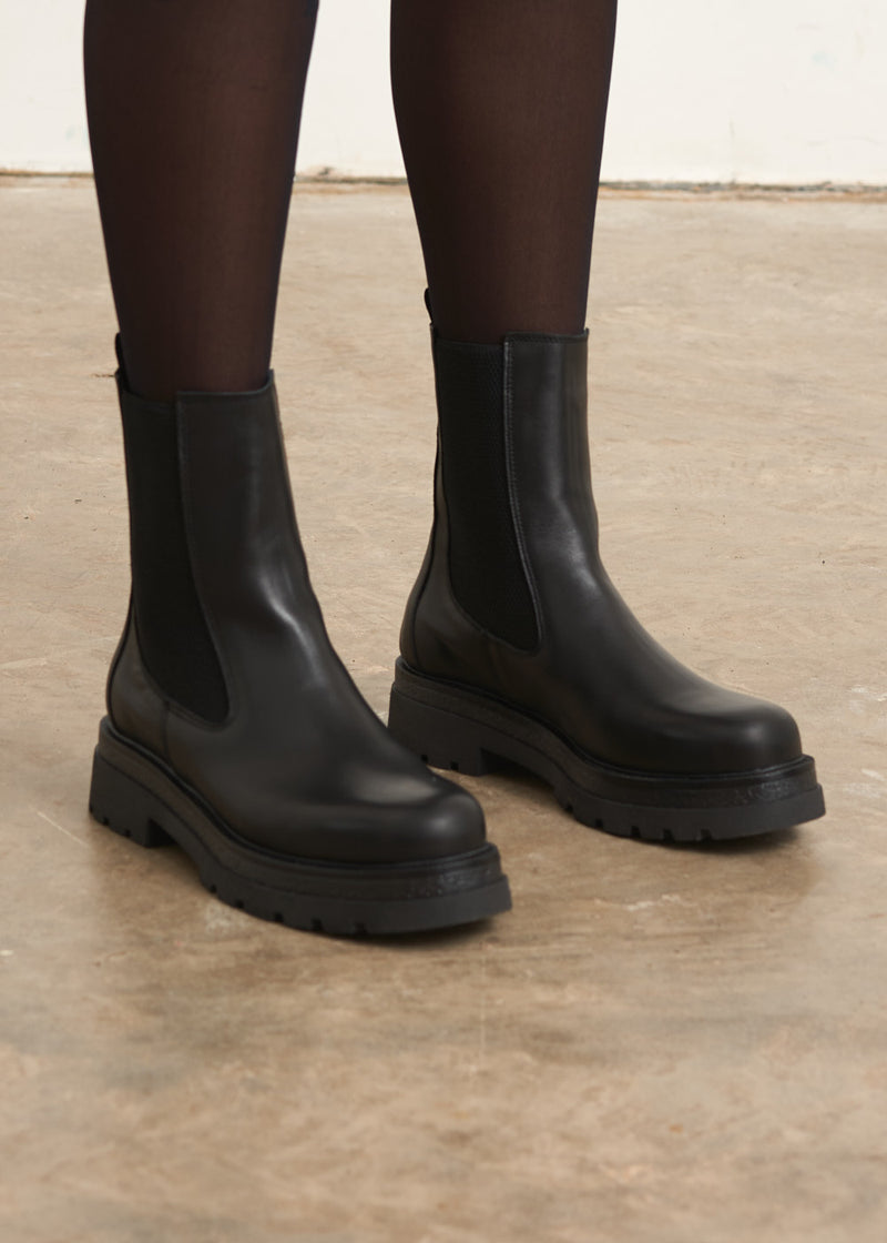HANNAH HIGH TOP CHELSEA BOOT - BLACK