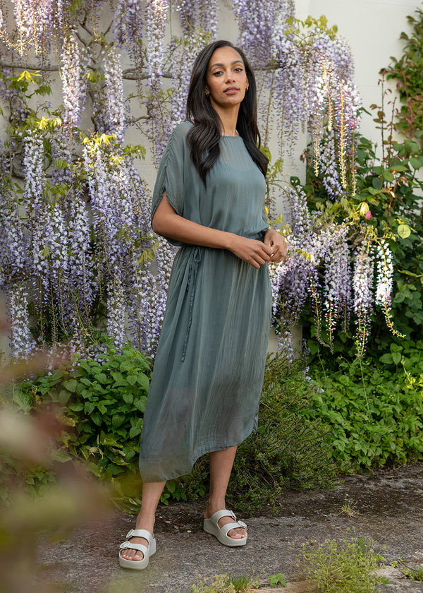 An Independent Women's Clothing Brand – BUSBY & FOX