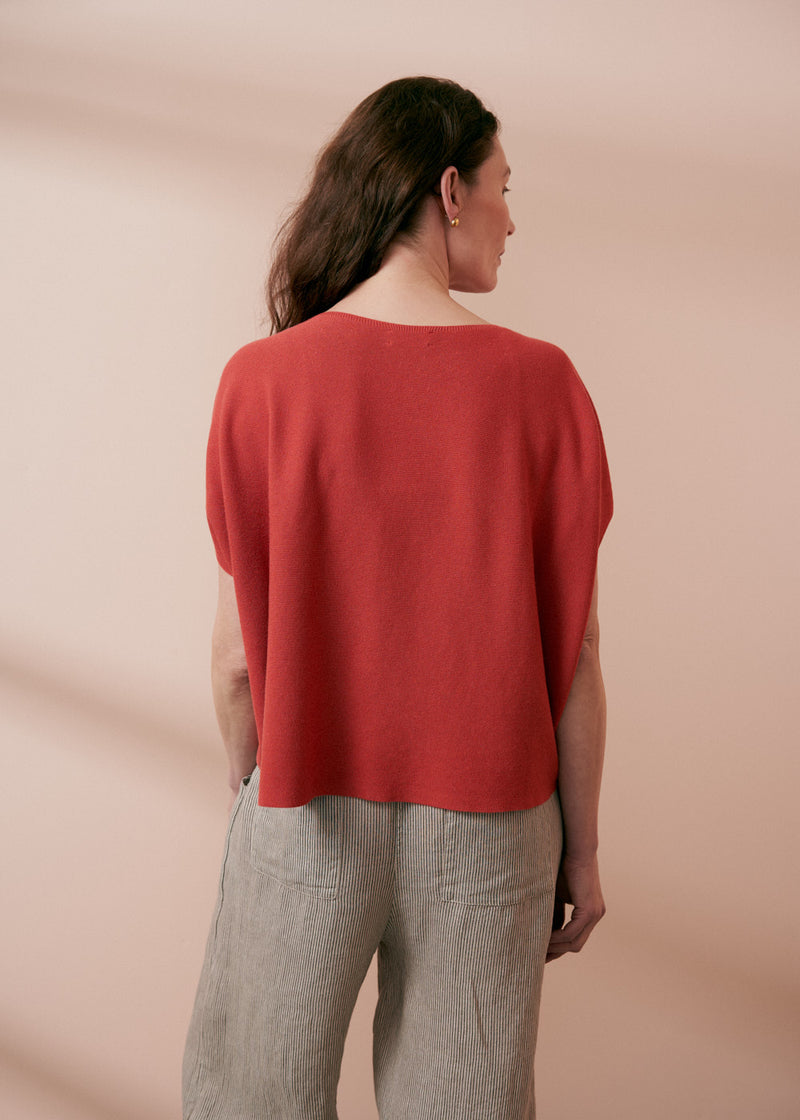 Terracotta red short sleeve fine knit sweater