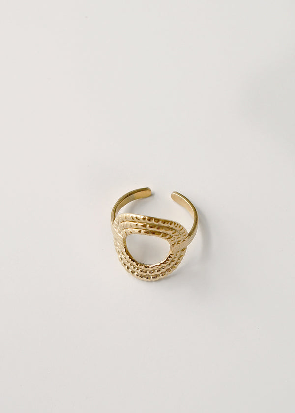 Gold oval ring