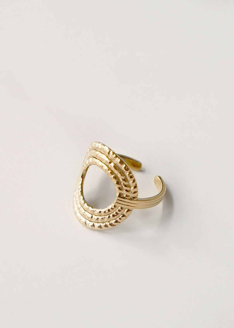 Gold oval ring