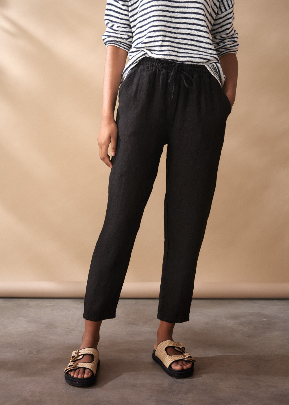 Helena Linen Trousers - Black | Women's Trousers | BUSBY & FOX