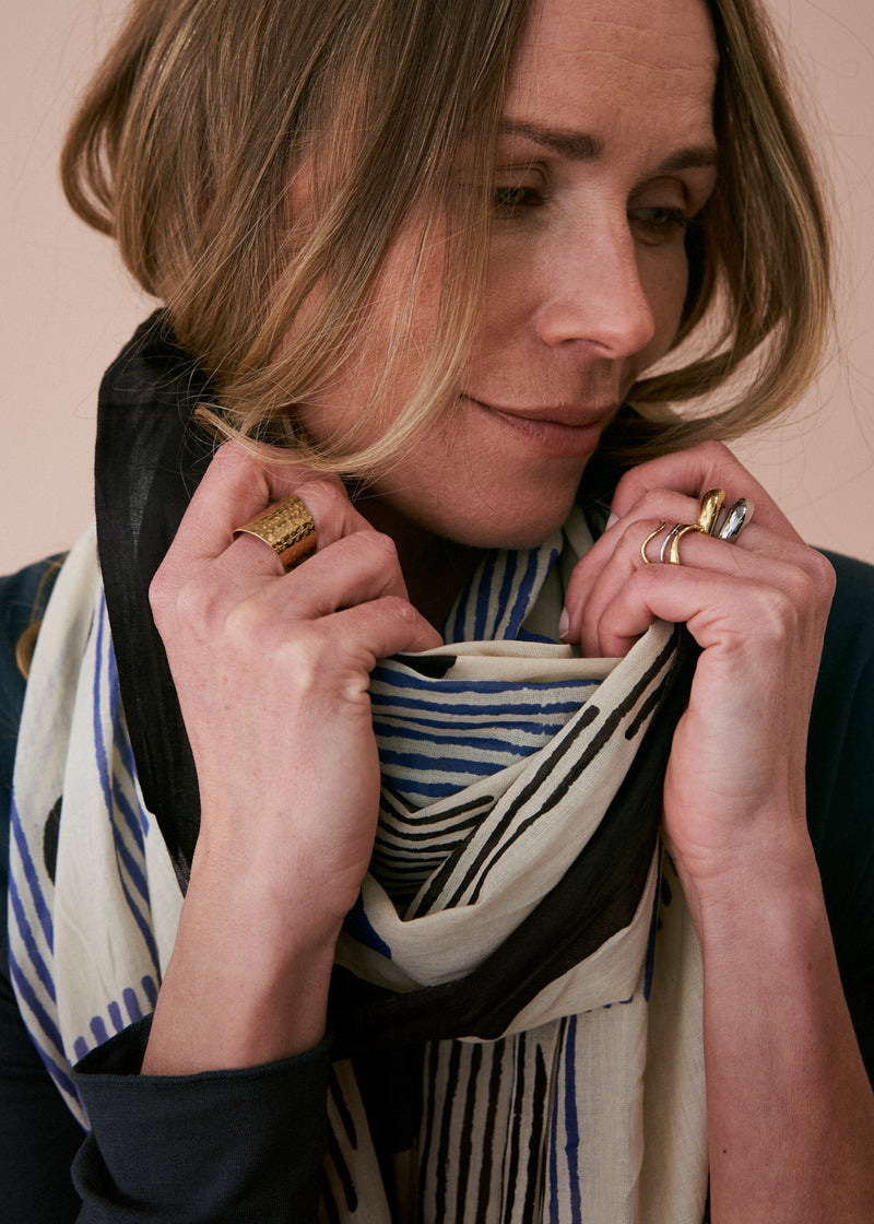 Blue and black printed tassel scarf
