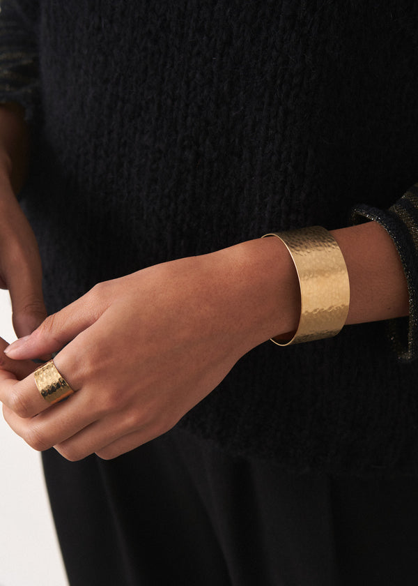 Gold hammered textured bangle