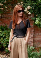 LENI V NECK LINEN T SHIRT - BLACK