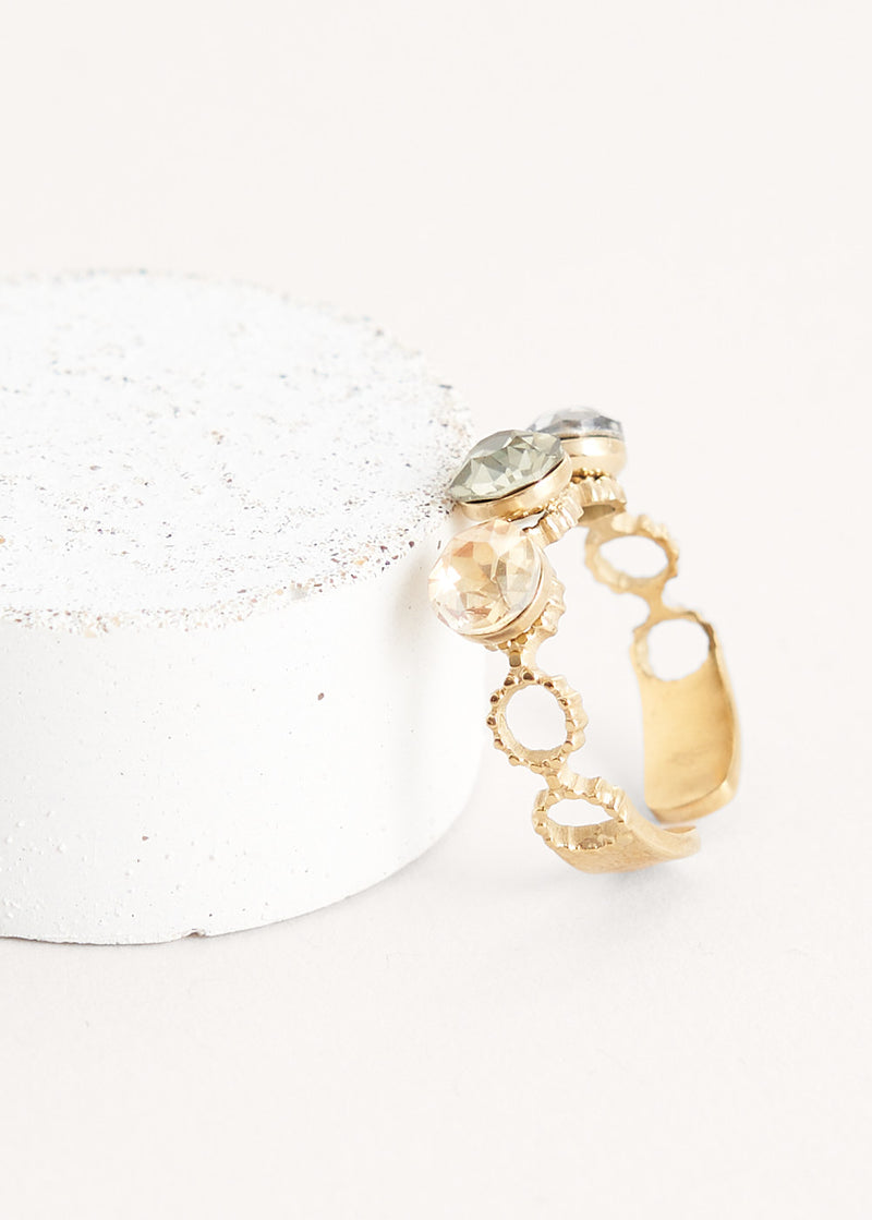 Multi crystal ring