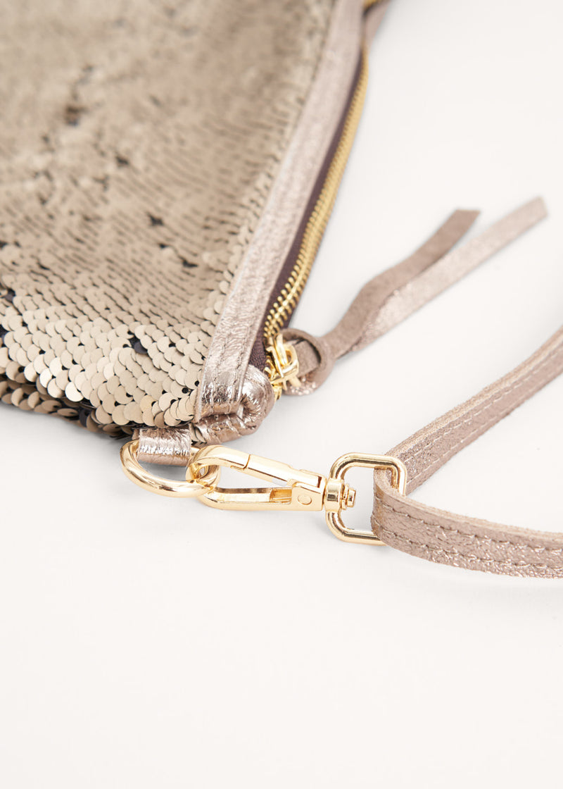 Gold sequin deals clutch purse