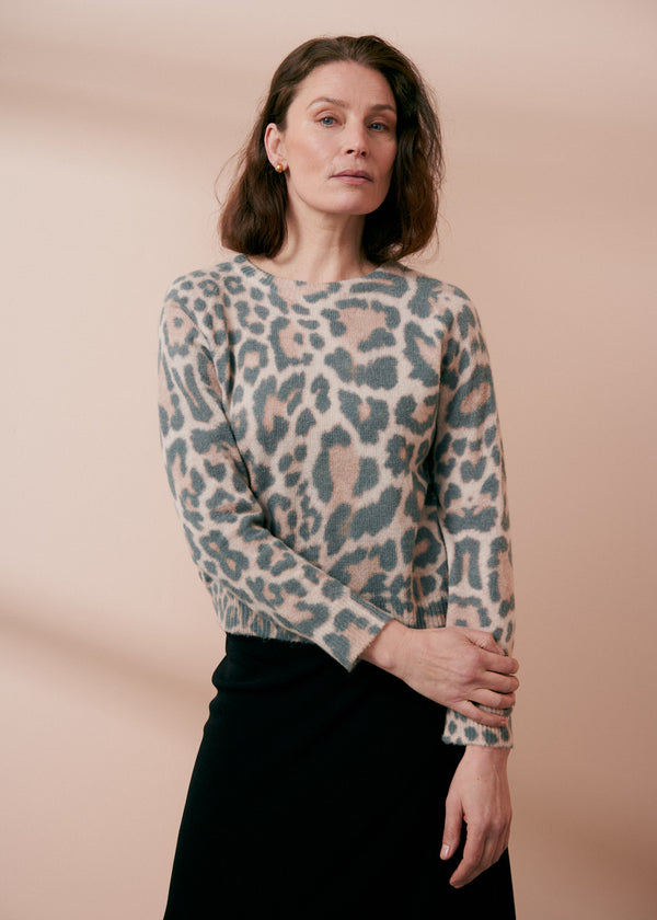 Soft brushed leopard fine knit sweater