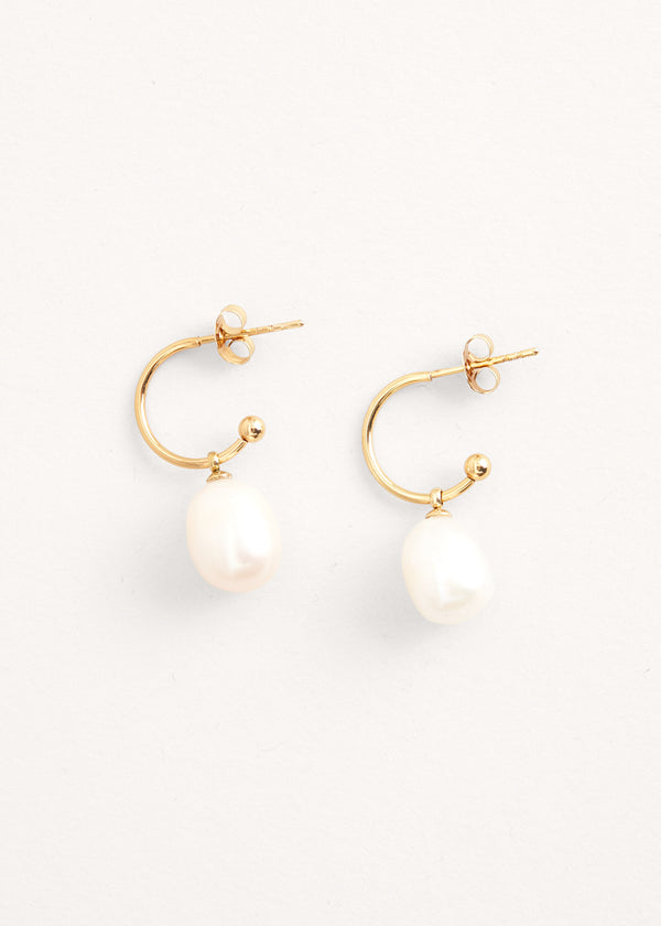 Small pearl drop earrings