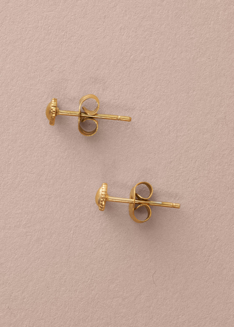 OONA HEART STUD EARRING