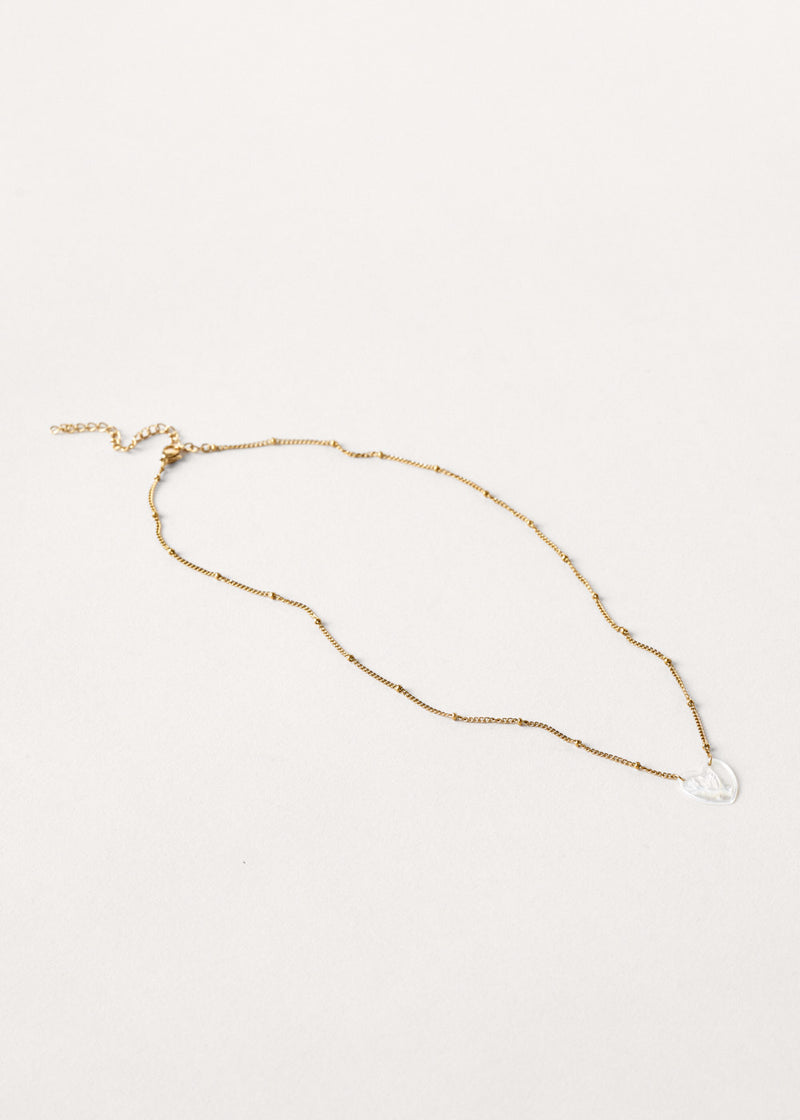 Gold minimal chain necklace with pearl heart pendant
