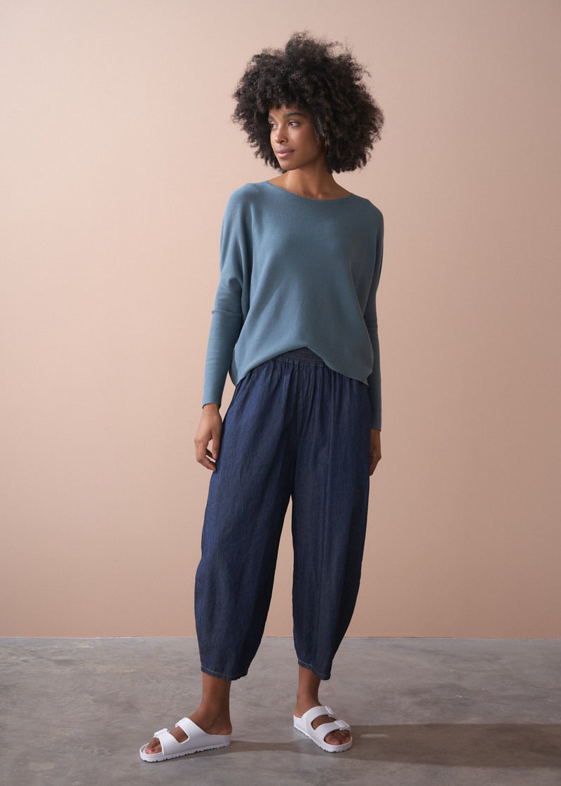 Long sleeve fine knit teal sweater