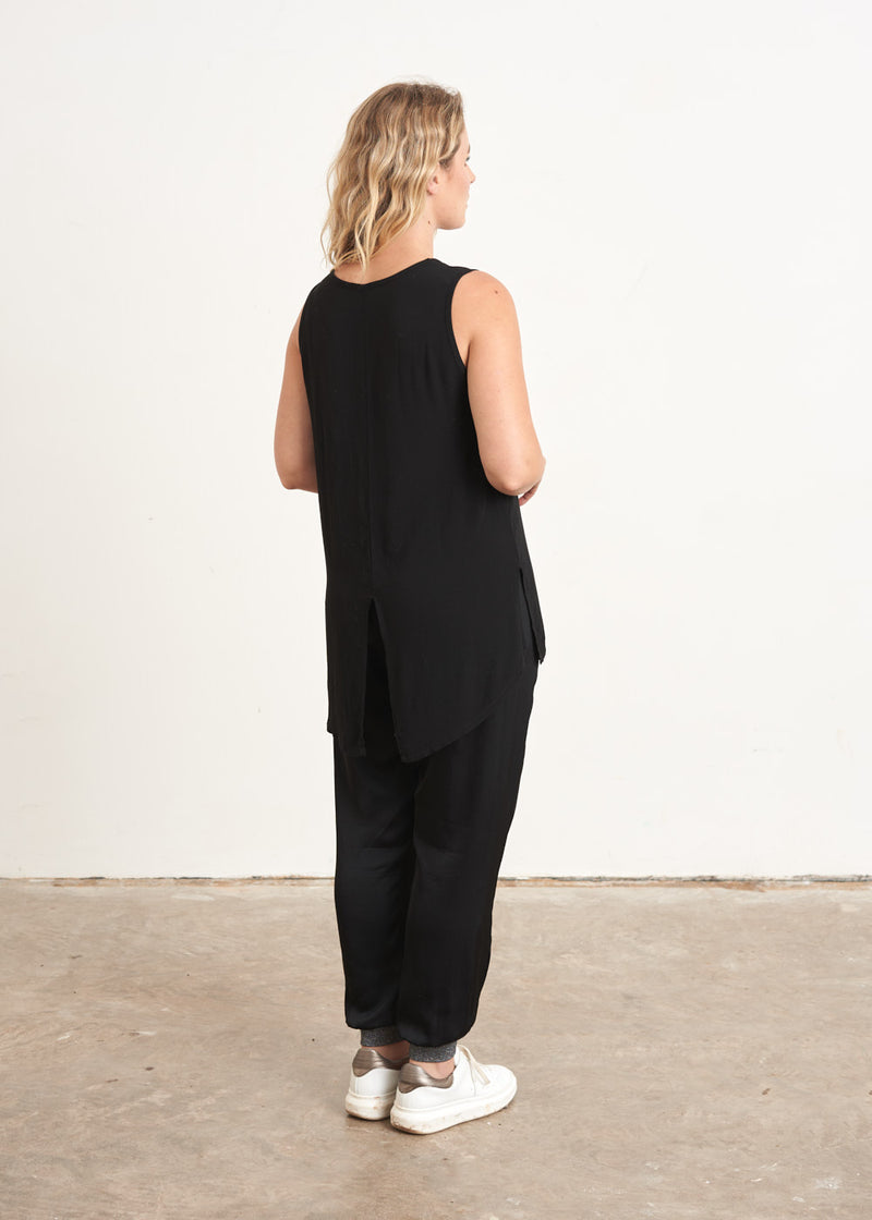 Black sleeveless vest top