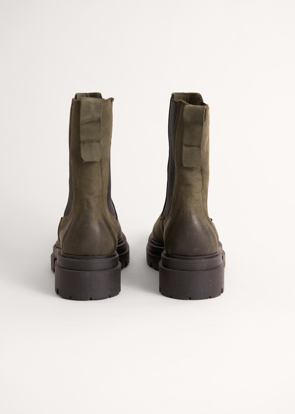 Rocky sales chelsea boots
