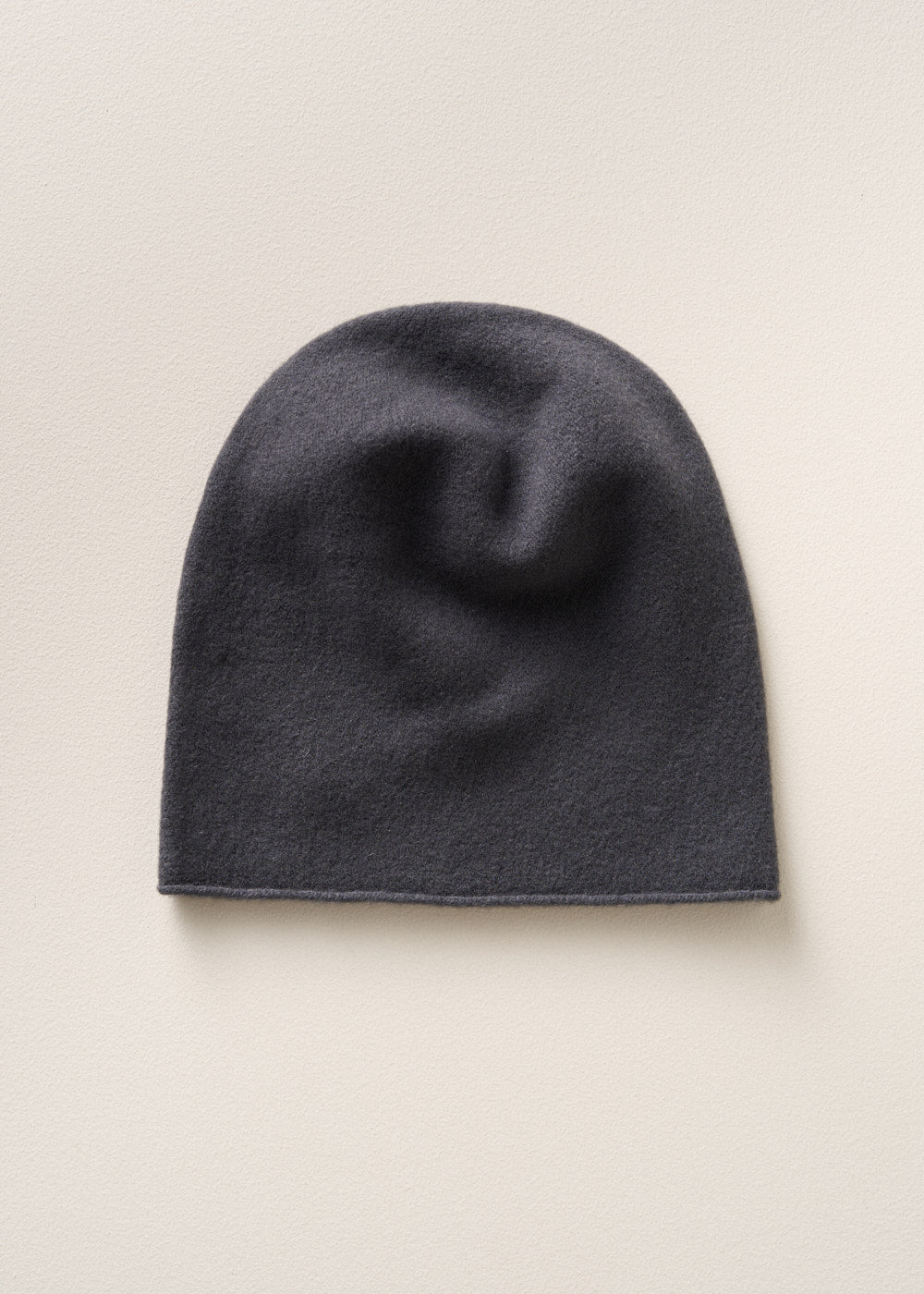 SACHA BEANIE - CHARCOAL
