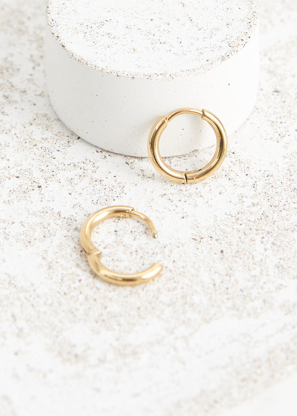 Small simple gold hoop earrings