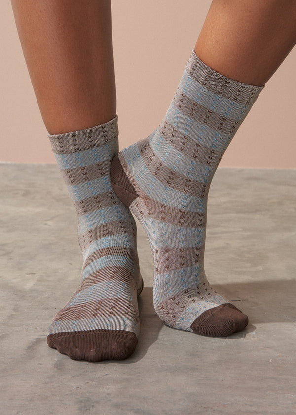 RANDI PATTERNED SOCKS - BROWN
