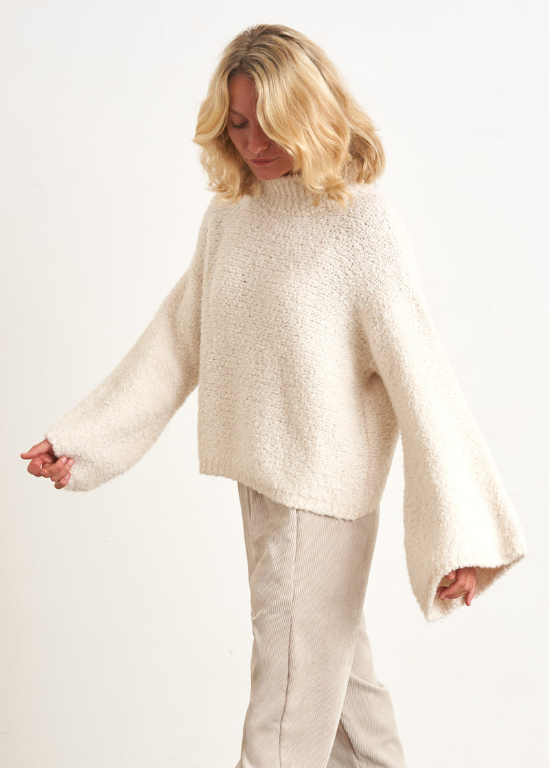 Off white flare sleeves sweater