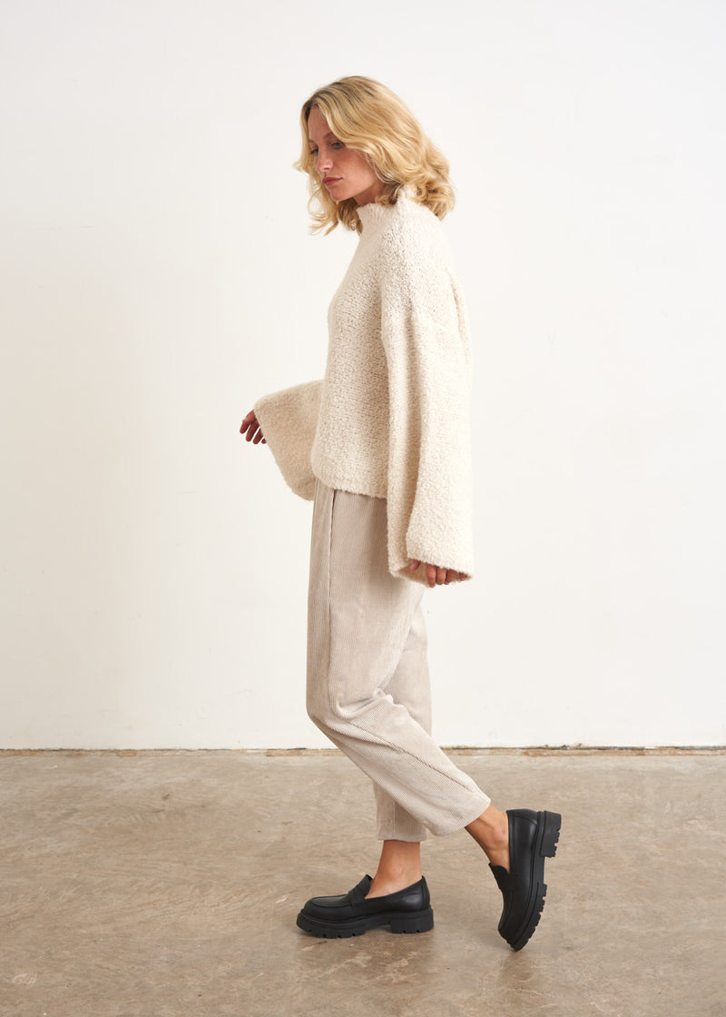 Off white flare sleeves sweater