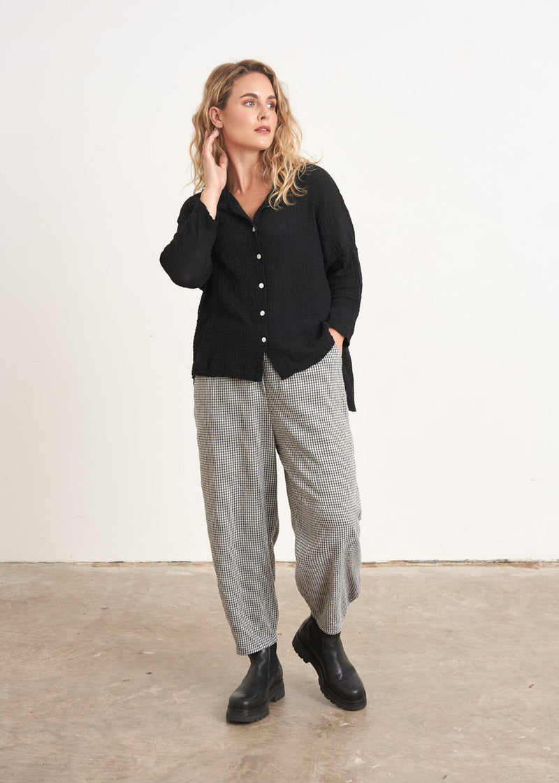 Black waffle texture top