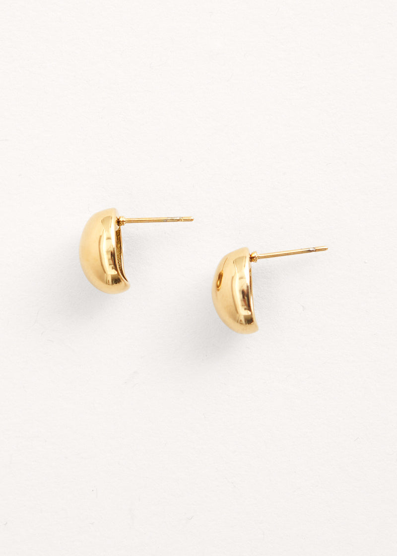 Gold oval stud earrings