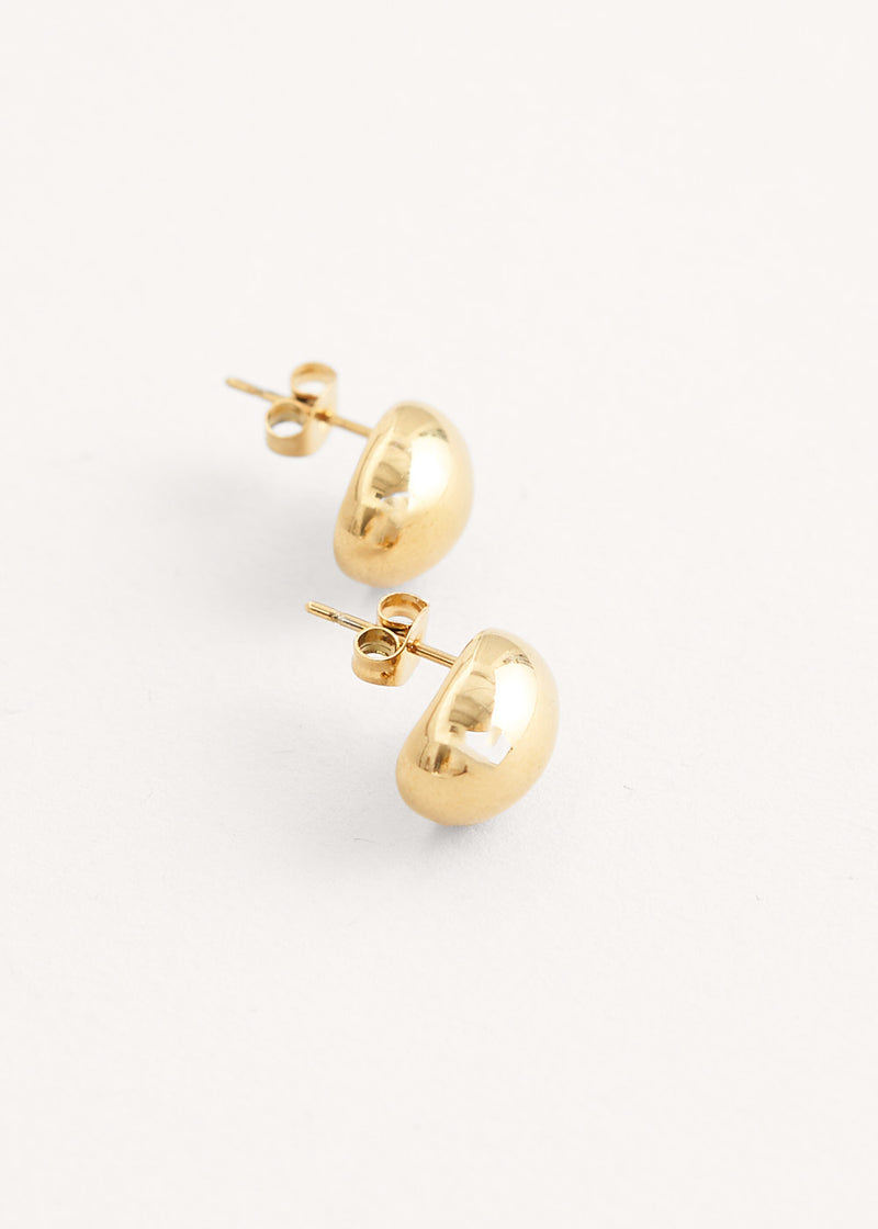 Gold oval stud earrings