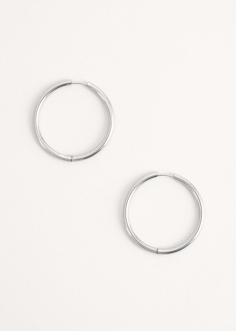 Simple silver hoop earring