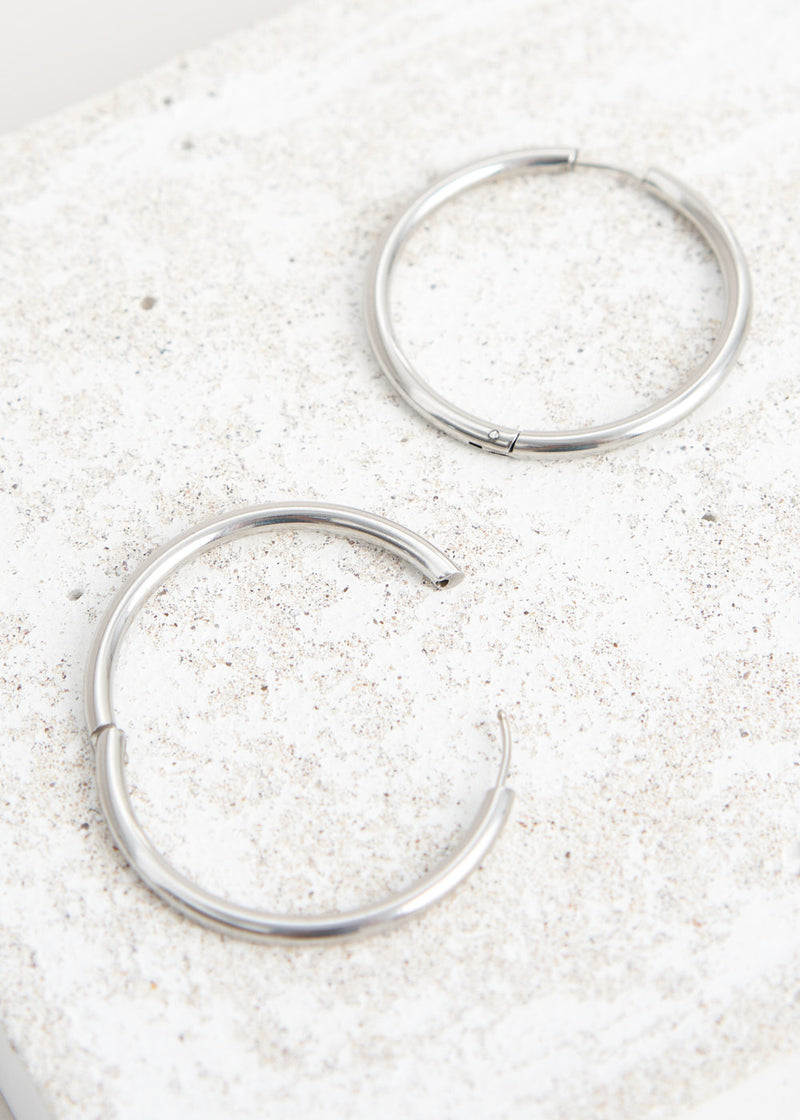 Simple silver hoop earring