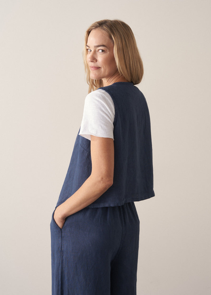 トップス RAINMAKER PULL OVER KARATE VEST B NAVY Bronte Linen Waistcoat - Navy | Jackets & Coats – Busby & Fox