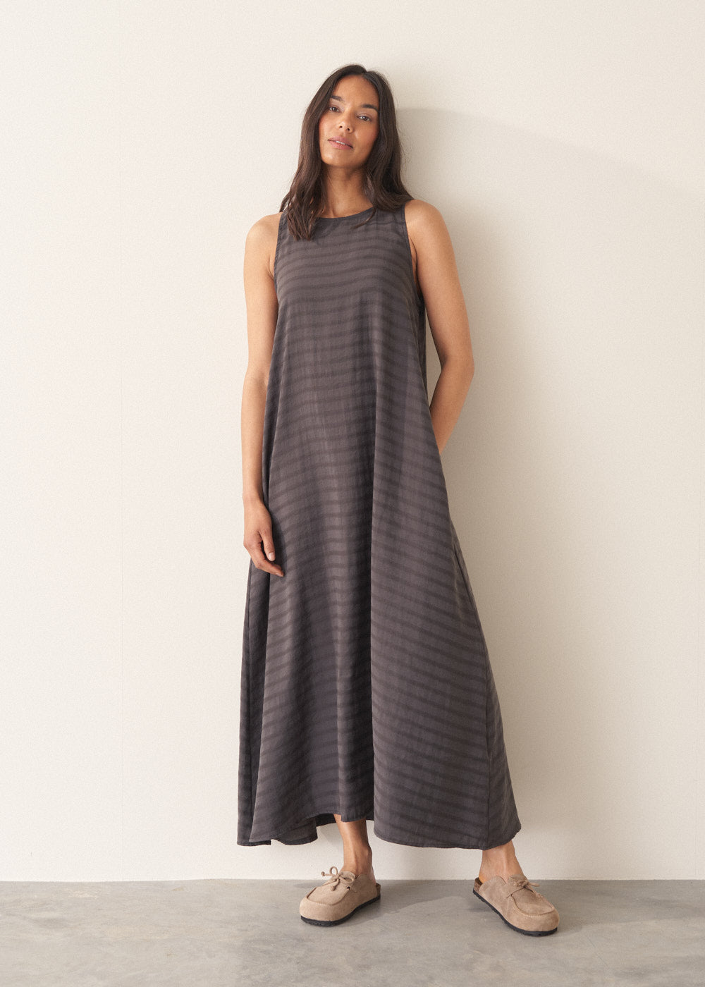 HADLEY MAXI DRESS - CHARCOAL