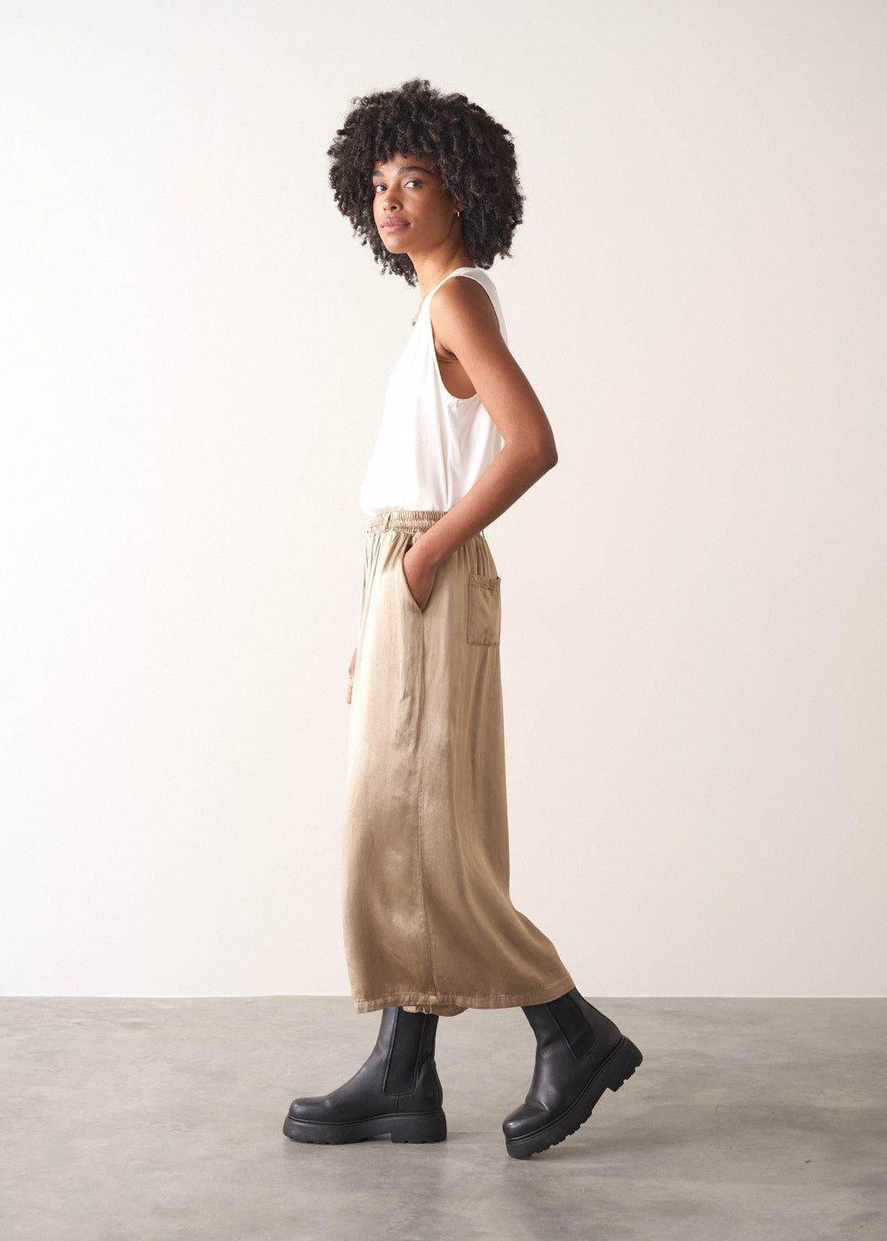 Samira Cropped Trouser - Champagne | Bottoms | BUSBY & FOX