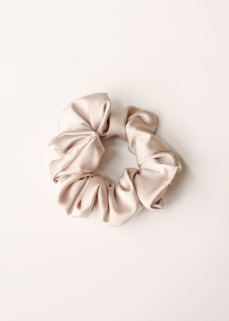 Off white satin scrunshie