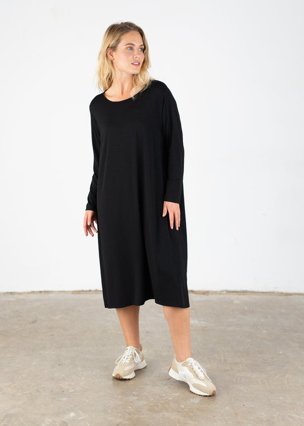 Black long sleeve tunic dress